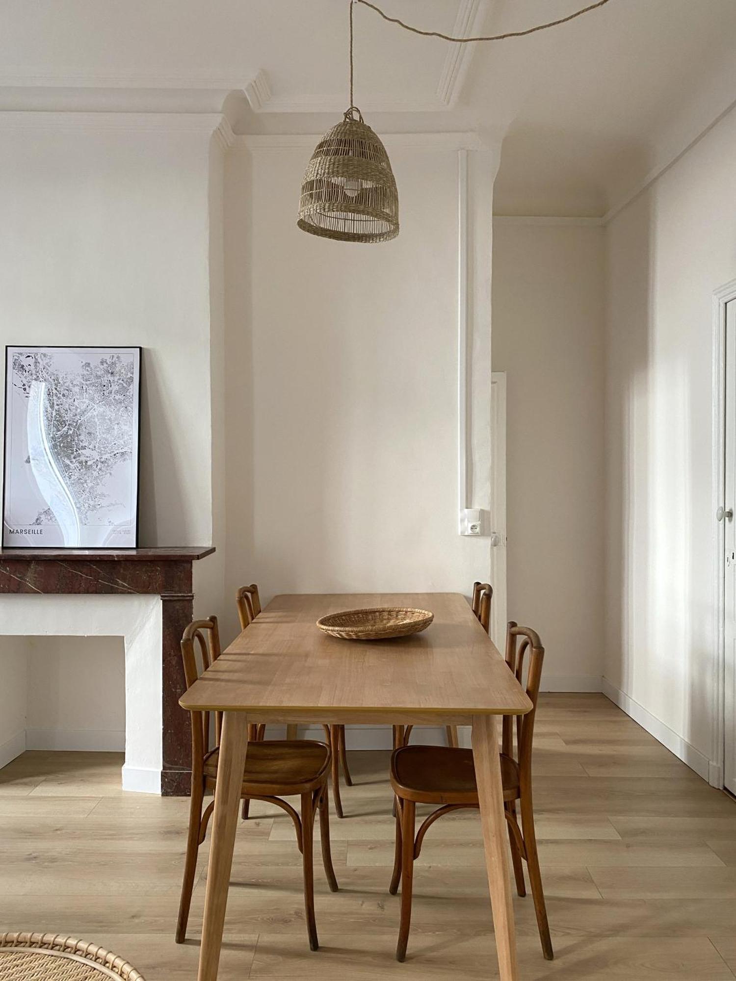 Cozy Flat Fully Renovated By Interior Designer Daire Marsilya Dış mekan fotoğraf