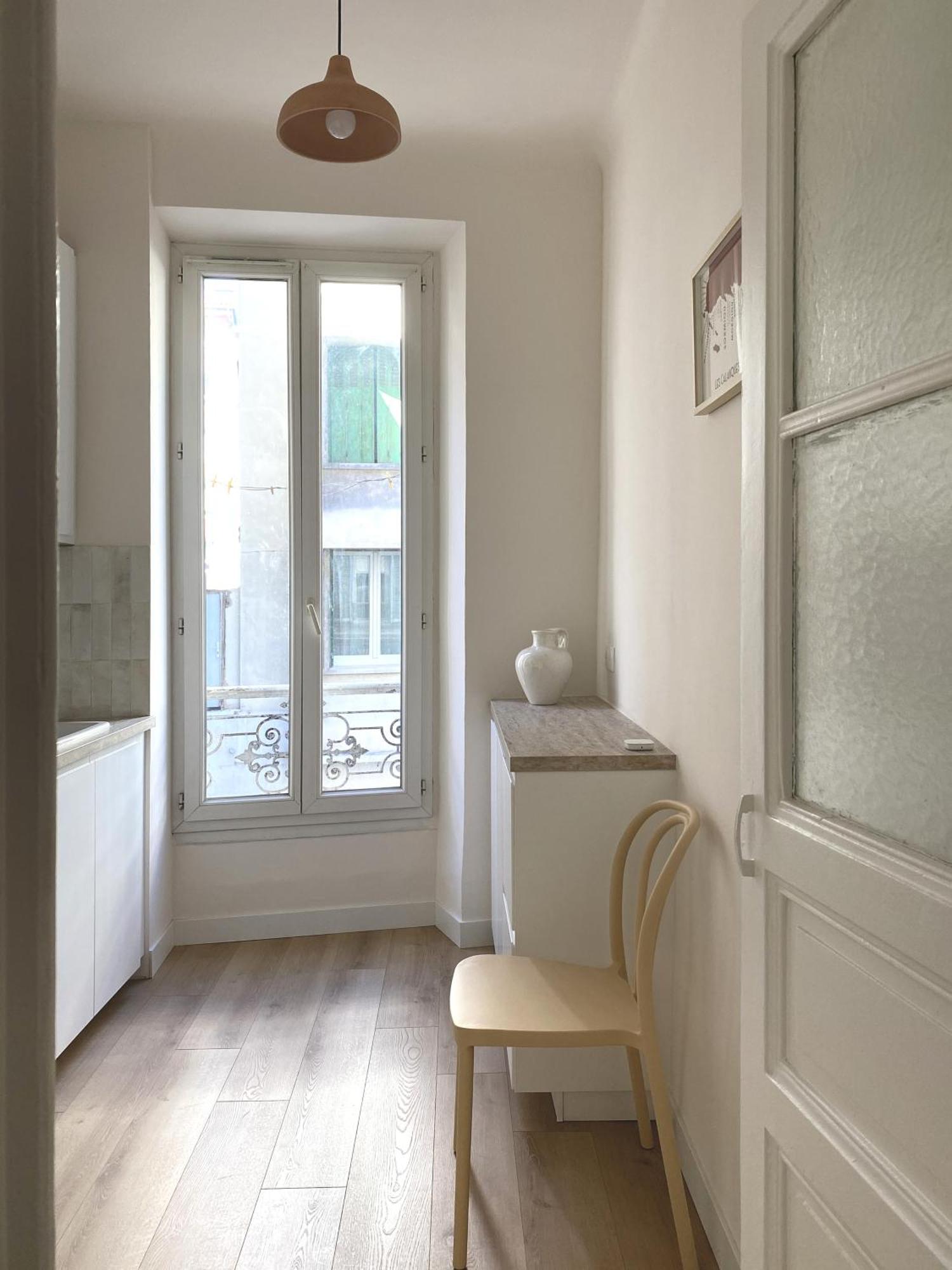 Cozy Flat Fully Renovated By Interior Designer Daire Marsilya Dış mekan fotoğraf