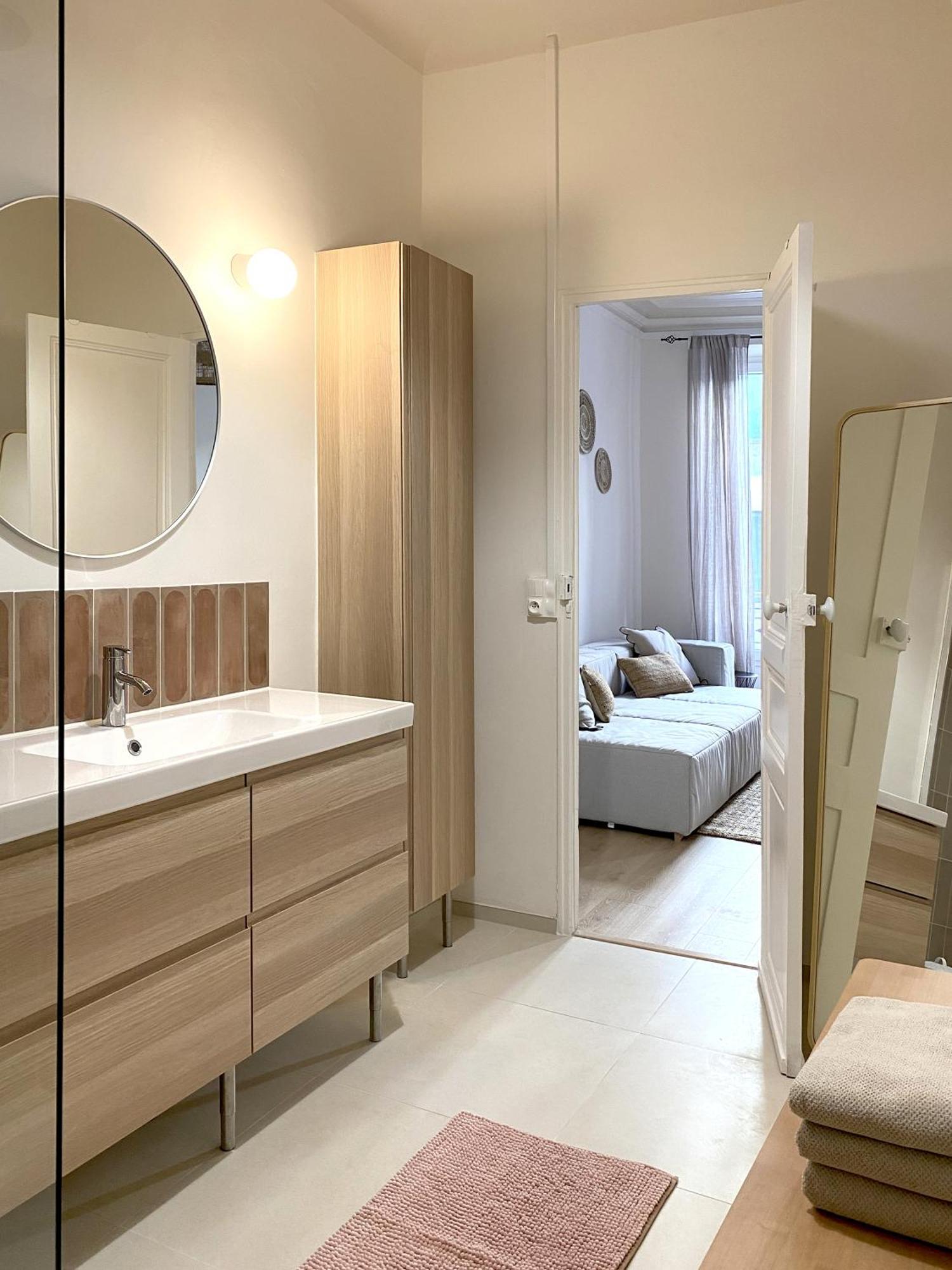 Cozy Flat Fully Renovated By Interior Designer Daire Marsilya Dış mekan fotoğraf